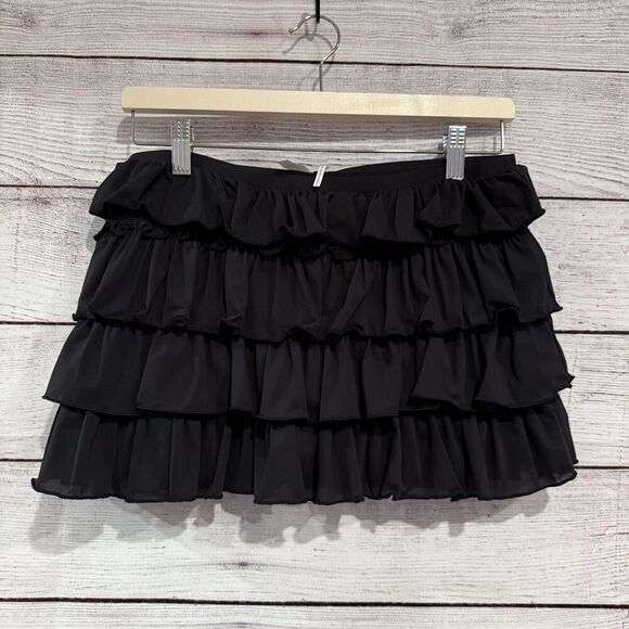 Urban Outfitters Out From Under Cammy Ruffle Black Micro Skort Large Flirty - Picture 2 of 7